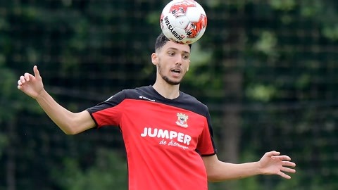 斯代表着球 斯代表着球